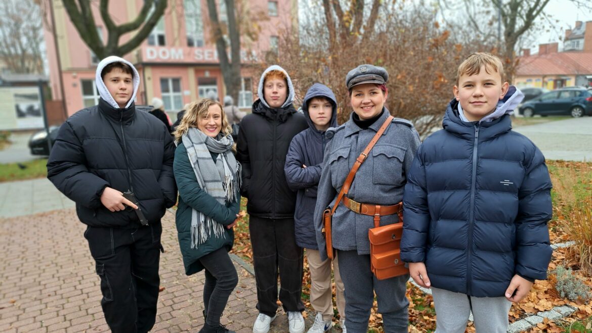 Udział uczniów w mobilnej grze „KOZIENICE KU NIEPODLEGŁOŚCI”