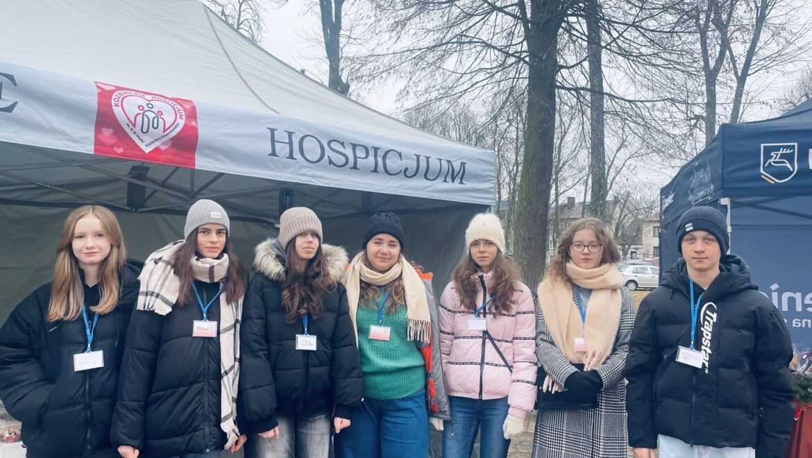 Kiermasz Świąteczny na rzecz Hospicjum Kozienickiego